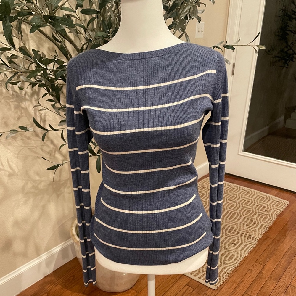 THEORY/ Sz M